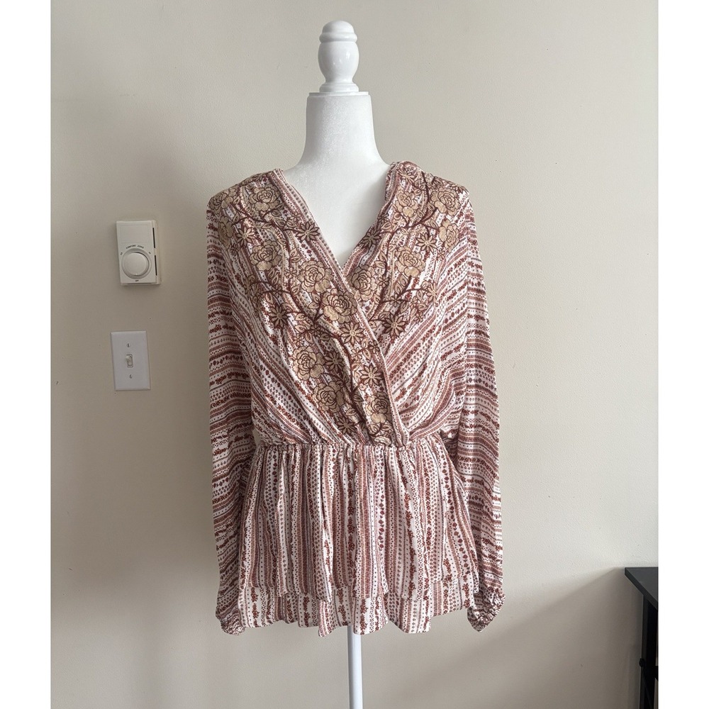 Savannah Jane‎ Womens Plus Size 1X Top V Neck Floral Boho Stretch